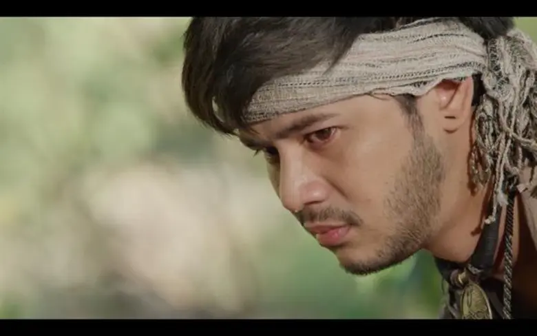 กลุ่มผู้กองหนีฝูงงูบินข้ามลำน้ำมาอีกฝากนึ...