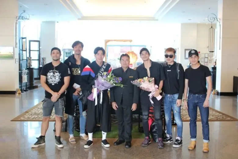 นายมนูญ วุฒิ ผู้จัดการทั่วโรงแรมเซ็นทารา ...