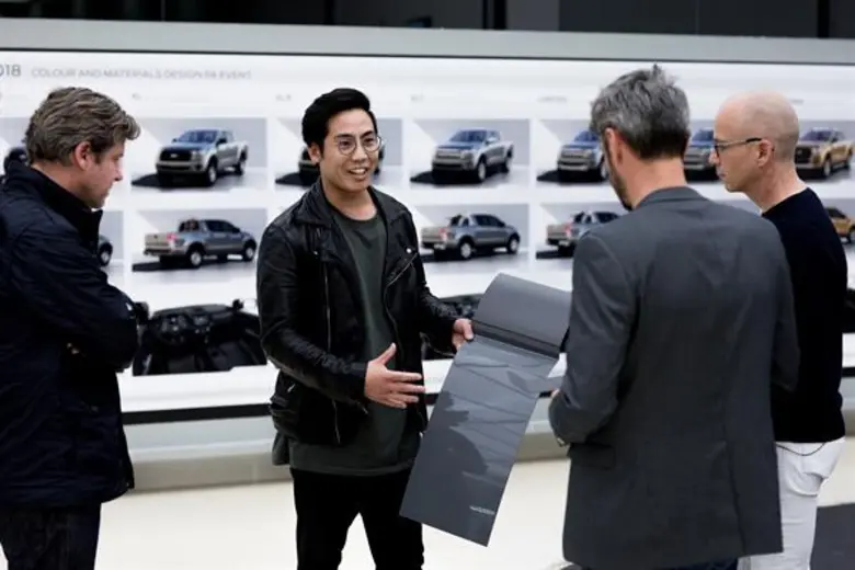 จุดกำเนิดของเรนเจอร์ แร็พเตอร์เริ่มจากภาพ...