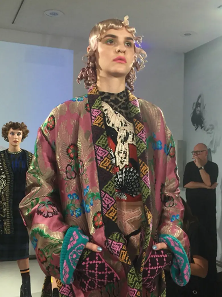 ชวาร์สคอฟ โปรเฟสชั่นแนล เผยโฉม เทรนด์ผมระดับโลก Essential Looks 2018 Autumn/Winter 2018 สู่ช่างผมไทย ให้กล้าเปลี่ยน เพื่อโดดเด่น กันทั่วประเทศ	