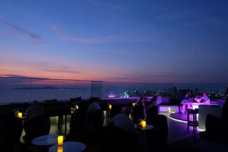 The Kolour Party: D.I.B Sky Bar Pattaya	