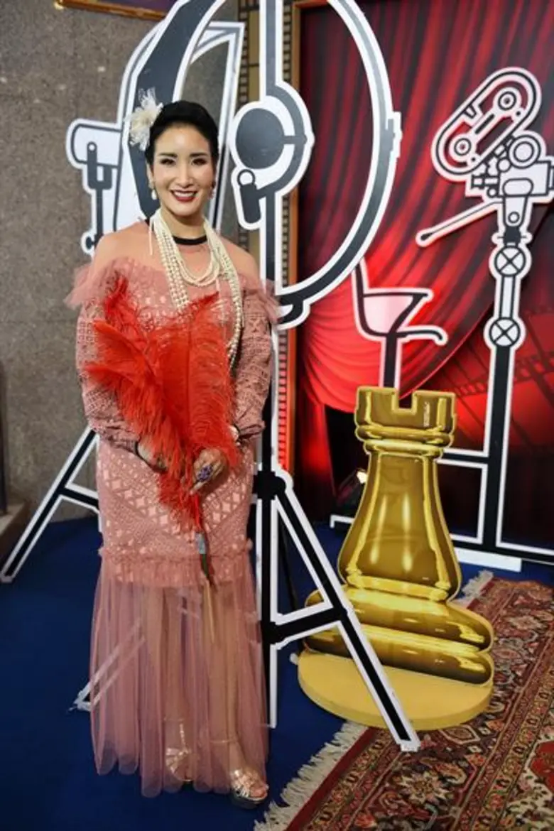 ส่องแฟชั่น Gatsby with Diamond ของเหล่าเซเลบ ในงานฉลองเปิด “โชว์รูม บิวตี้ เจมส์ โซนใหม่”