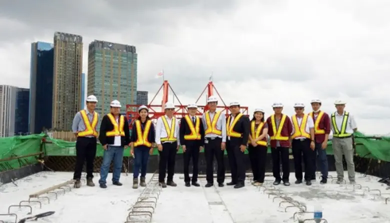 การรถไฟฟ้าขนส่งมวลชนแห่งประเทศไทย (รฟม.) ให้การต้อนรับสำนักการจราจรและขนส่ง(สจส.) เข้าเยี่ยมชมการก่อสร้างโครงการฯ