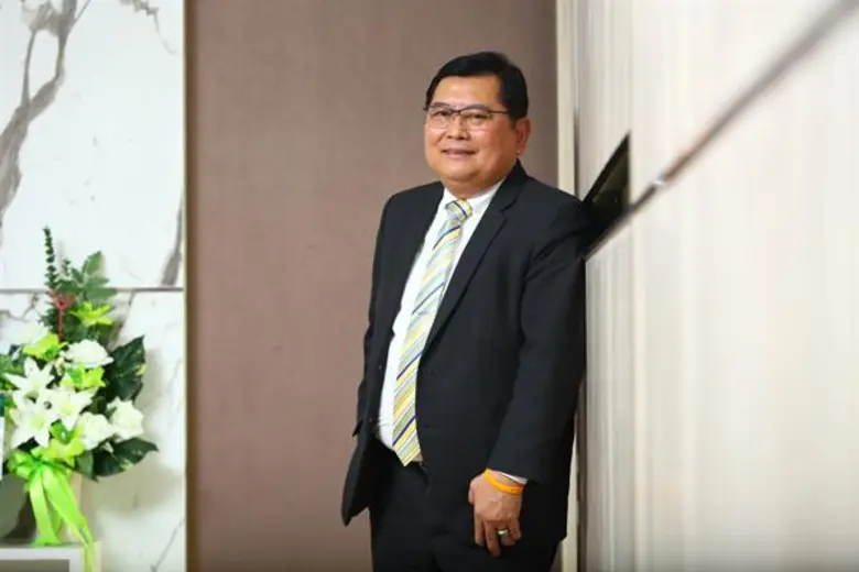 รศ.ดร.ประเสริฐ ปิ่นปฐมรัฐ อธิการบดีมหาวิท...