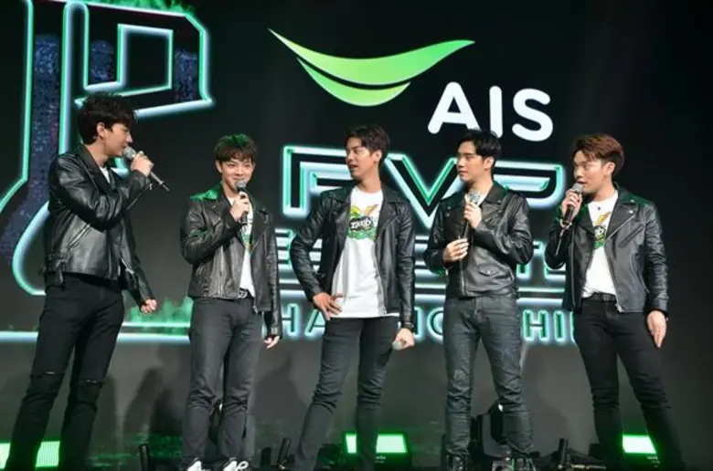 สมเป็นวัยซี้ดสุดอินเทรนด์ แท็กทีมรับกระแส...