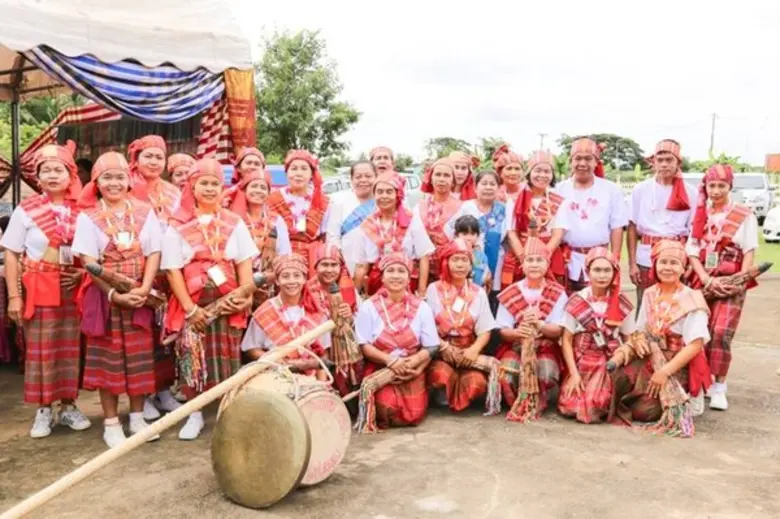สุดยิ่งใหญ่ตระการตากับบ้านละทาย
