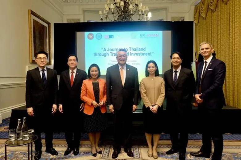 นายวโรทัย โกศลพิศิษฐ์กุล ที่ปรึกษาด้านเศร...