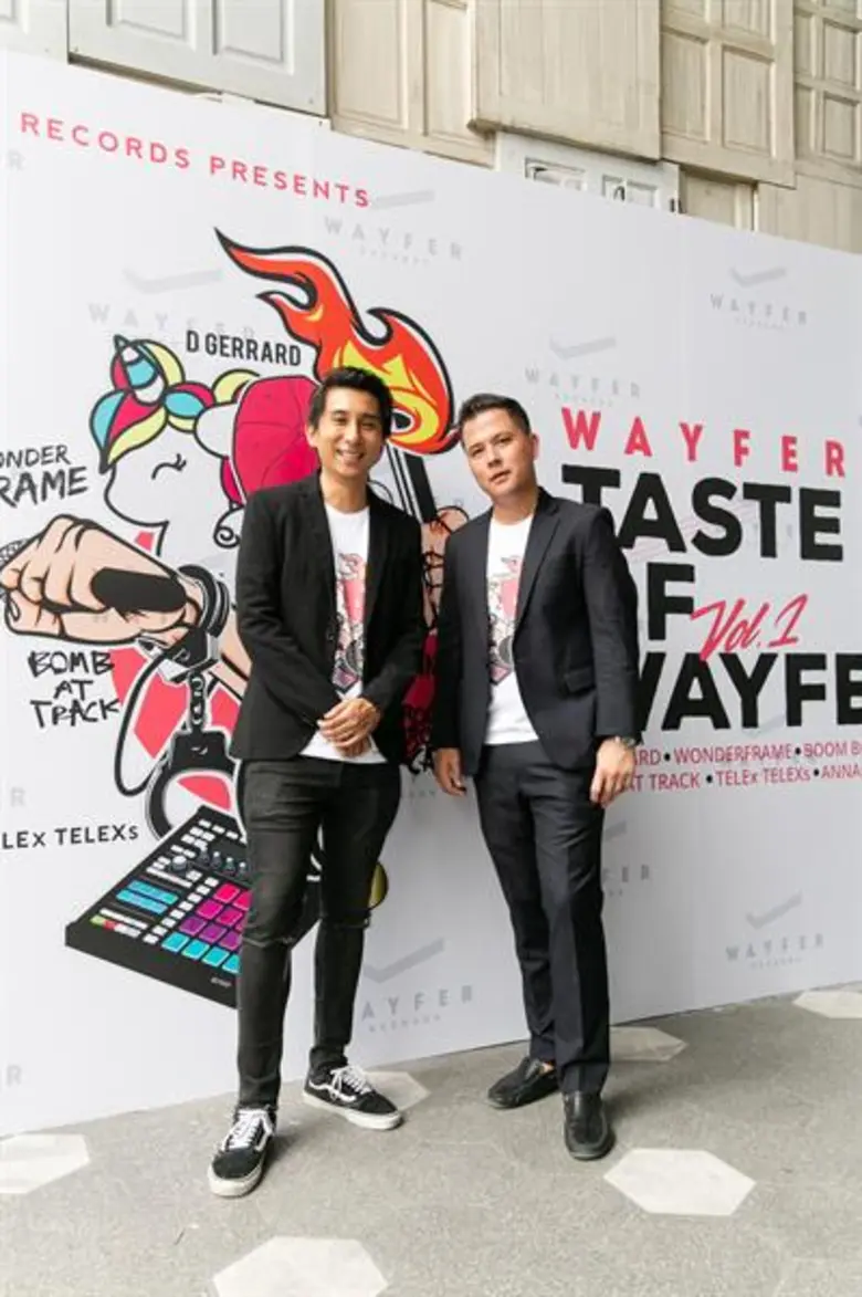 ปล่อยซิงเกิ้ลรวมไปถึงงานอีพีของศิลปินมาให...