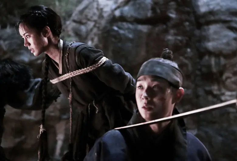 พบกับภาพยนตร์แอ็คชั่นแฟนตาซีฟอร์มยักษ์แห่...