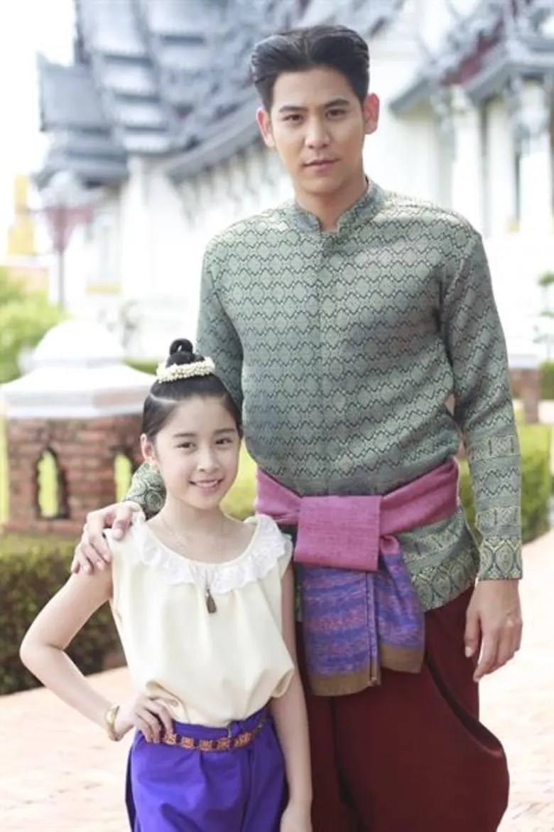 “พอร์ช-นาว” จับคู่หวาน พร้อมปลุกกระแสรักชาติ ใน “สายโลหิต” 2018