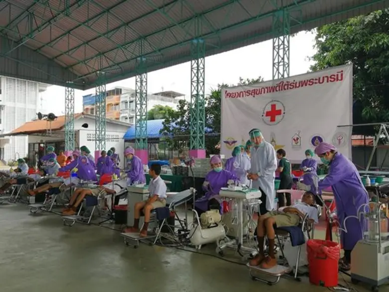 “สุขภาพดีใต้ร่มพระบารมี” หน่วยรถทันตกรรมเคลื่อนที่ฯ ดูแลสุขภาพฟันเด็กไทยในพื้นที่ห่างไกล