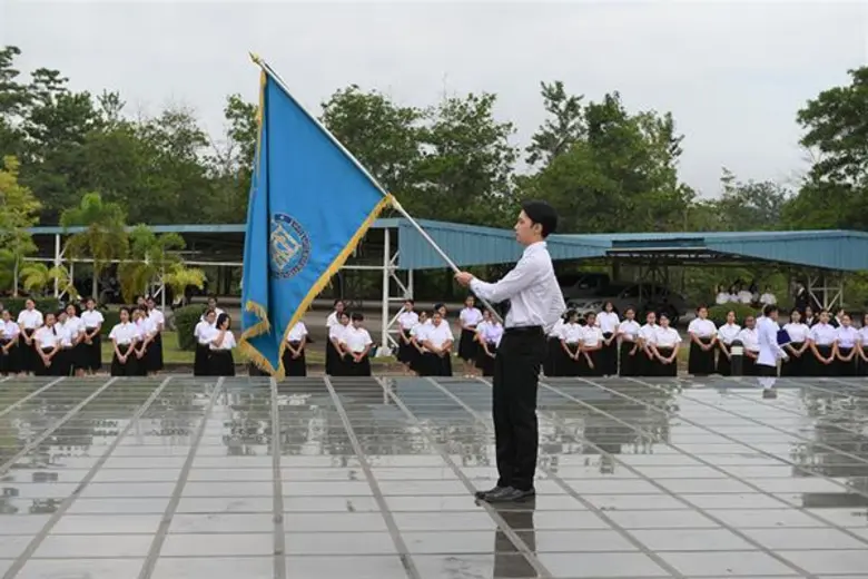 ม.สงขลานครินทร์ ตรัง จัดพิธีถวายถวายตัวเป็นลูกพระราชบิดา และวางพวงมาลา เนื่องใน “วันมหิดล” ประจำปี 2561
