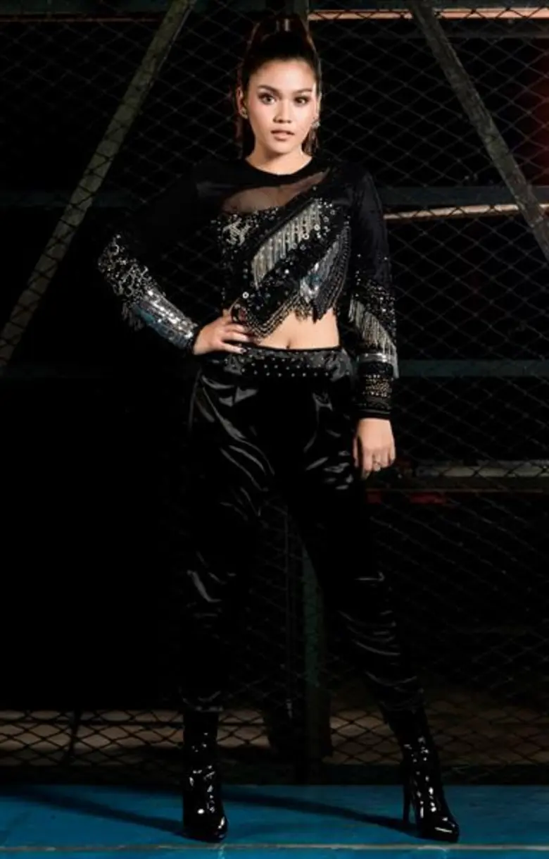 โหมงานหนักทุ่มเทเพื่อซิงเกิ้ลใหม่ "หมาหวง...