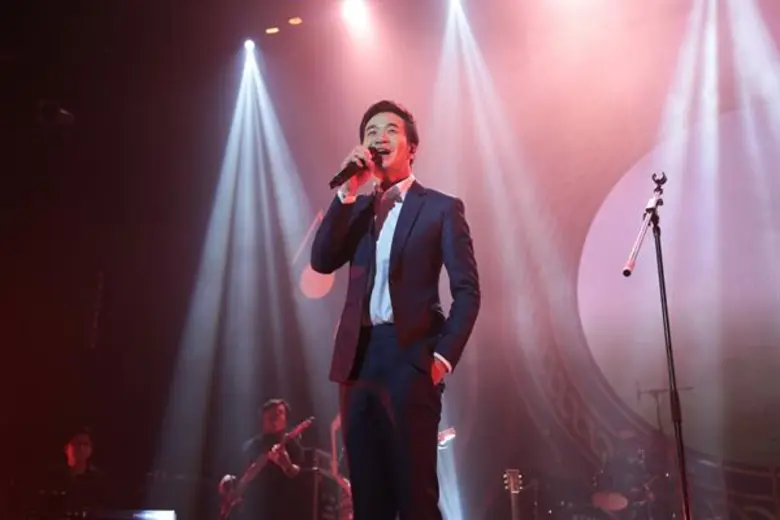 แสตมป์ ดวลสด อะตอม ถูกใจสาวกเพลงคัฟเวอร์ สนุก มันส์ เกินเรื่อง!