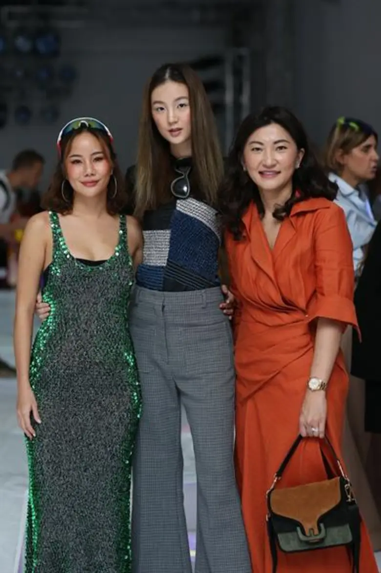 “นท” - “ต้าเหนิง” สองตัวแทนฮิปสเตอร์สายอาร์ต ชมแฟชั่นโชว์ “สปอร์ตแม็กซ์” สปริง/ซัมเมอร์ 2019 ณ “มิลาน แฟชั่น วีค 2018”