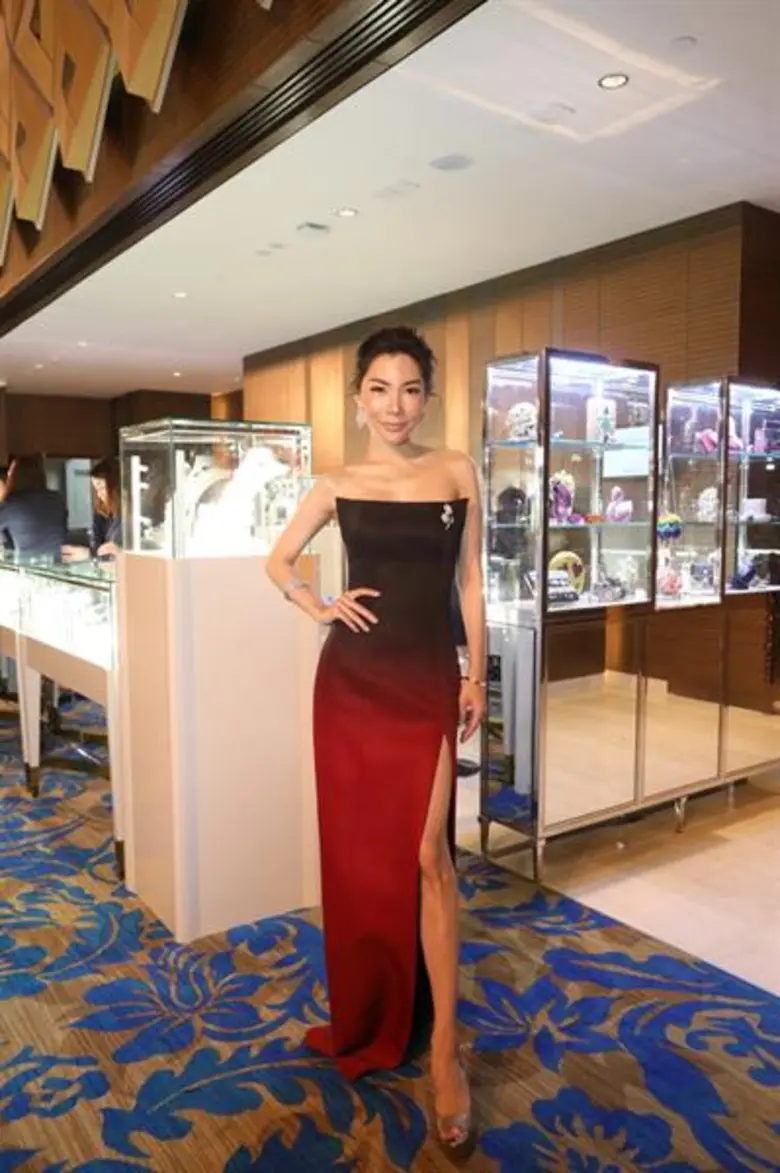 ผู้หญิงหลายคนคงเคยกลุ้มใจเวลาที่จะออกงานแ...