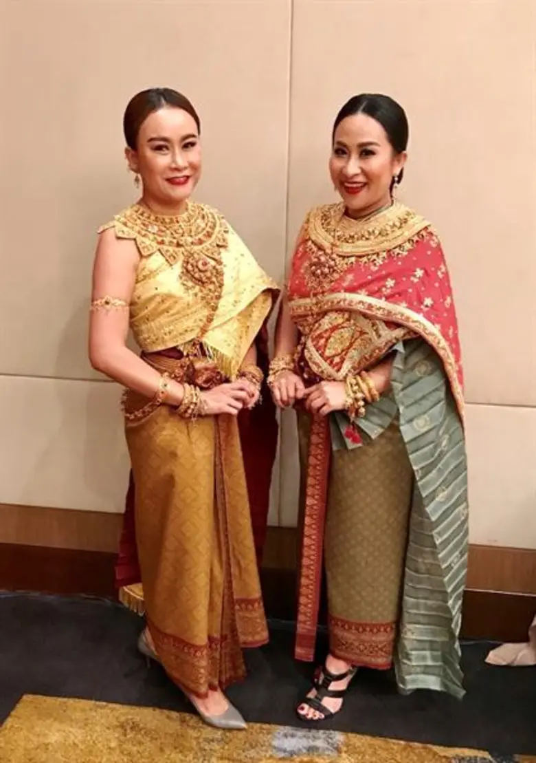 วันก่อนเห็นโพสต์แต่งตัวเสื้อผ้าหน้าผมลุคใ...