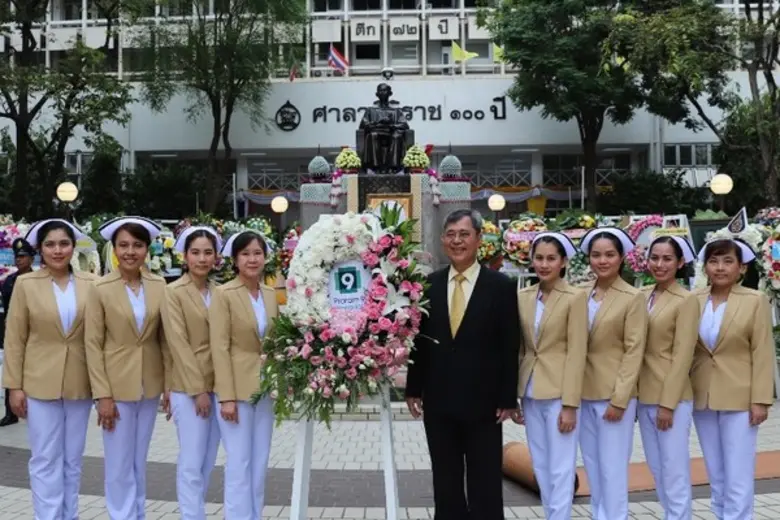 นพ.อาทิตย์ เจียรนัยศิลาวงศ์ ผู้ช่วยผู้อำน...