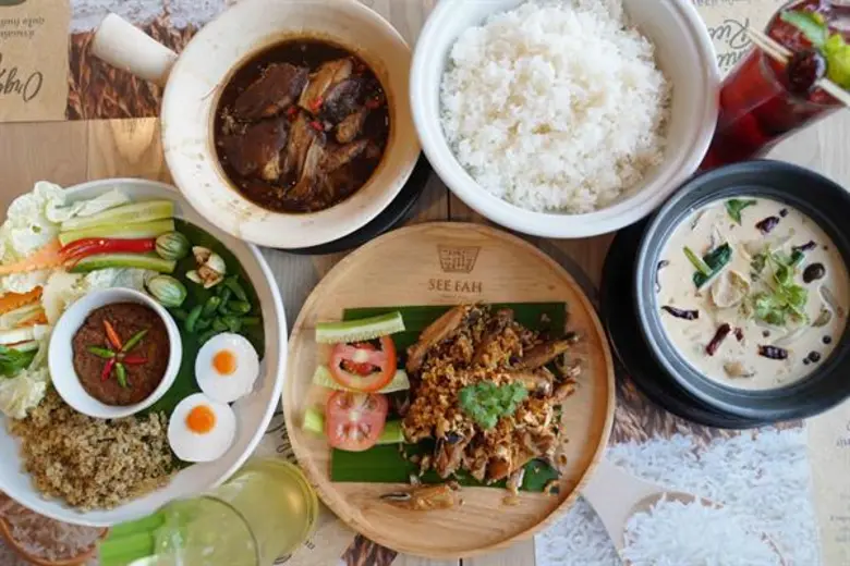 สีฟ้าต่อยอดความอร่อยที่มากกว่าด้วยข้าวหอมมะลิออร์แกนิคในทุกเมนู “ข้าว” ที่ร้านสีฟ้าทุกสาขา