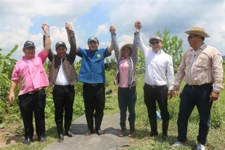 เลขาธิการ ส.ป.ก. และคณะ ลงพื้นที่คทช.ชลบุรี ติดตามความก้าวหน้าการพัฒนาแหล่งน้ำ