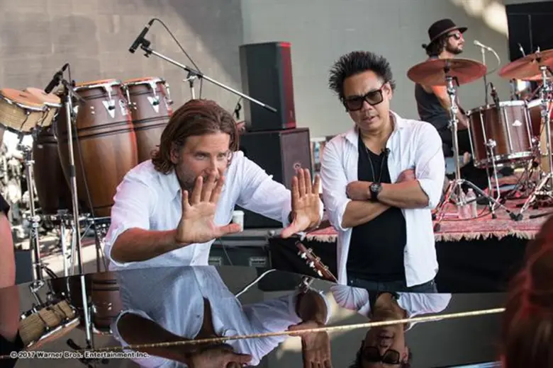 มาฟังเหตุผลที่ทั้ง แบรดลีย์ คูเปอร์ และเล...