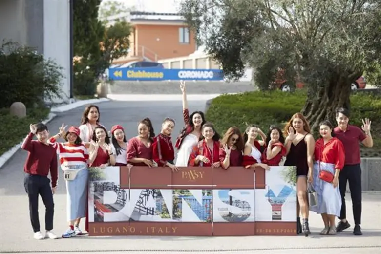 “แพนเค้ก – เขมนิจ” จัดทัพตัวแทนจำหน่าย “แป้งแพนซี่” เยี่ยมชมโรงงานผลิตถึง “อิตาลี” แหล่งผลิตผลิตภัณฑ์คุณภาพ