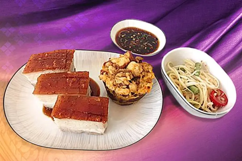 บริษัท การบินไทย จำกัด (มหาชน) ให้บริการอ...