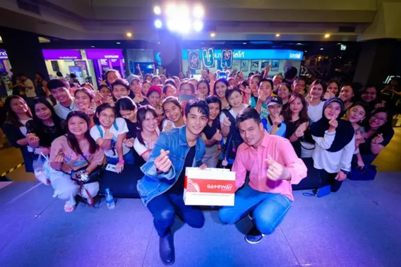 เกตเวย์ เอกมัย เอาใจขาช้อป จัดงาน “Fab Fin Fest” สร้างความสนุกด้วยมินิคอนเสิร์ตจาก “กัน นภัทร” และ “แก้ม วิชญาณี”