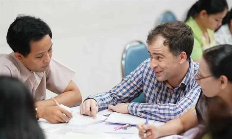 บริติช เคานซิล และกระทรวงศึกษาธิการ พลิกโฉมการสอนครูภาษาอังกฤษ 17,000 คน เปลี่ยนการสอนเน้นท่องจำ “แกรมม่า-โวแคบ” สู่การสื่อสารภาษาอังกฤษได้จริง