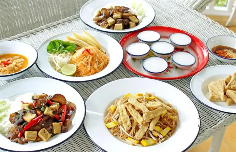 อ.มัลลิการ์ เสิร์ฟสารพันสำรับเจแสนอร่อยรับเทศกาลเจ ปี 61