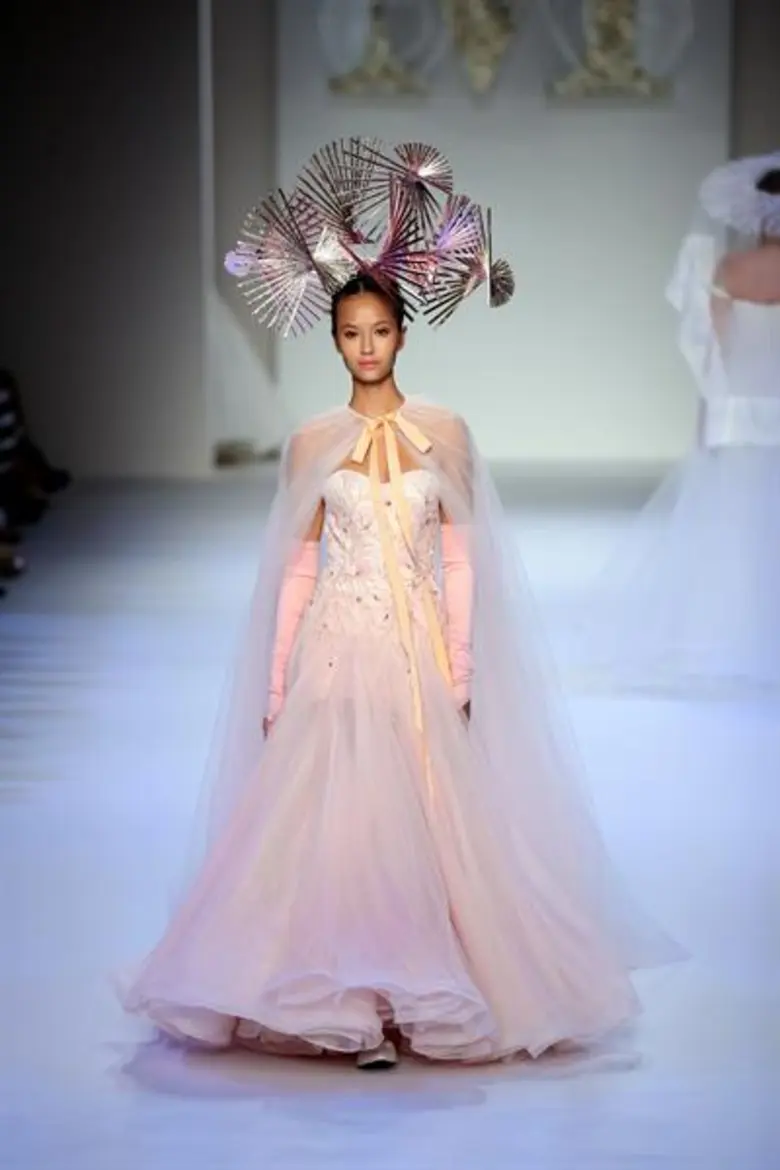 ใครว่าชุดเจ้าสาว ต้องสีขาวเสมอ