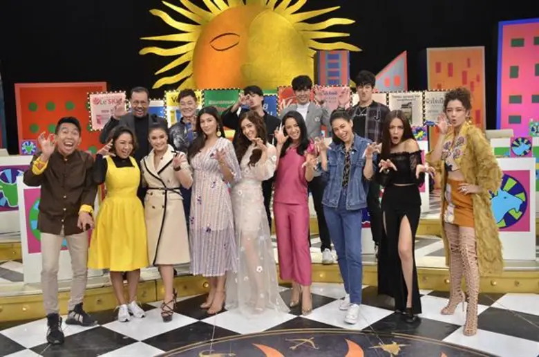 ทีวีไกด์: รายการ “ศึก 12 ราศี” ละครบูม!! สมชื่อ เสือสาวอังกอร์ ขอลุ้นเป็นราศีคนใกล้ตัวให้โชค