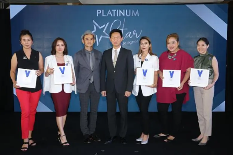 นายสรัญพงศ์ อัครพงษ์ (ที่ 3 จากซ้าย) ผู้อ...