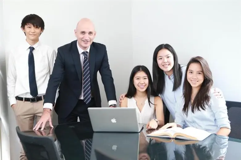 นักเรียน 'โรงเรียนนานาชาติโชรส์เบอรี กรุงเทพ’ ทุบสถิติทำคะแนนสอบ A-LEVEL และ IGCSE สูงกว่าค่าเฉลี่ยของเด็กที่อังกฤษ