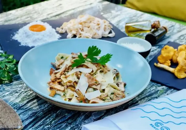 ลิ้มลองรสชาติแห่งฤดูกาล หลายหลากอาหารจานเห็ดนานาชนิดจากโคสต์บีชคลับและบิสโทร ณ โรงแรมเซ็นทาราแกรนด์หัวหิน