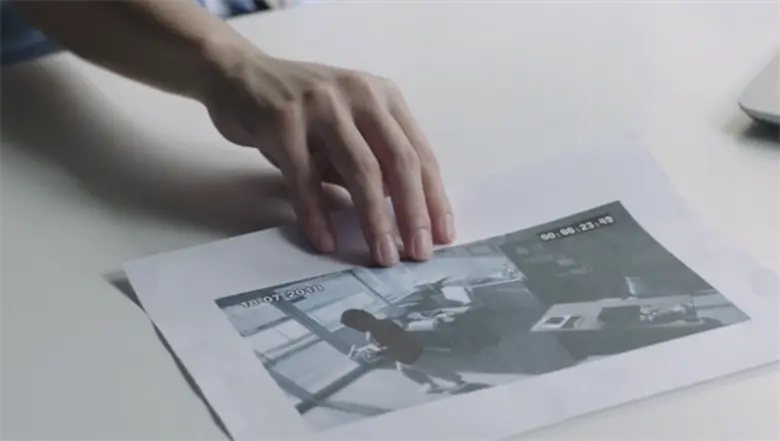 “เวฟ” ตกเป็นผู้ต้องสงสัย!!! ชายปริศนาในภาพ