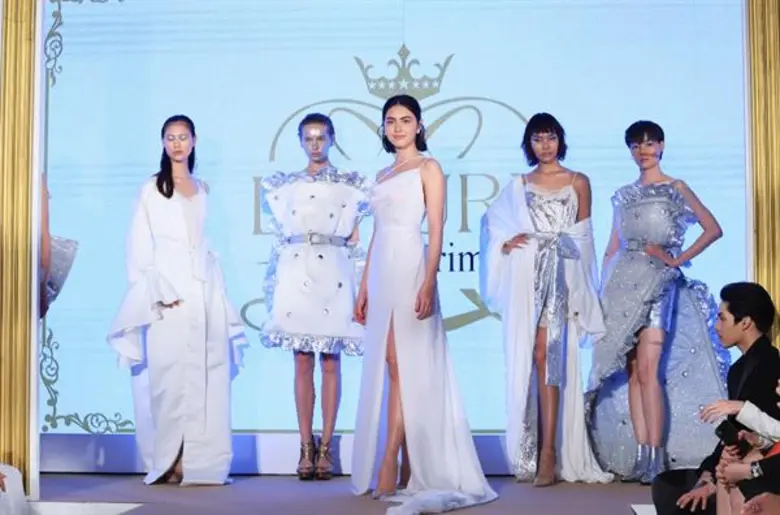ปังทุกรันเวย์!! ใหม่ ดาวิกา กับแฟชั่นโชว์เครื่องนอนครั้งแรกของเมืองไทย