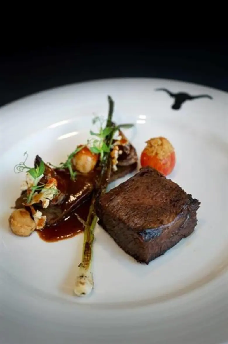 ห้องอาหารนิวยอร์ก สเต็กเฮ้าส์ โรงแรมเจดับบลิว แมริอ...