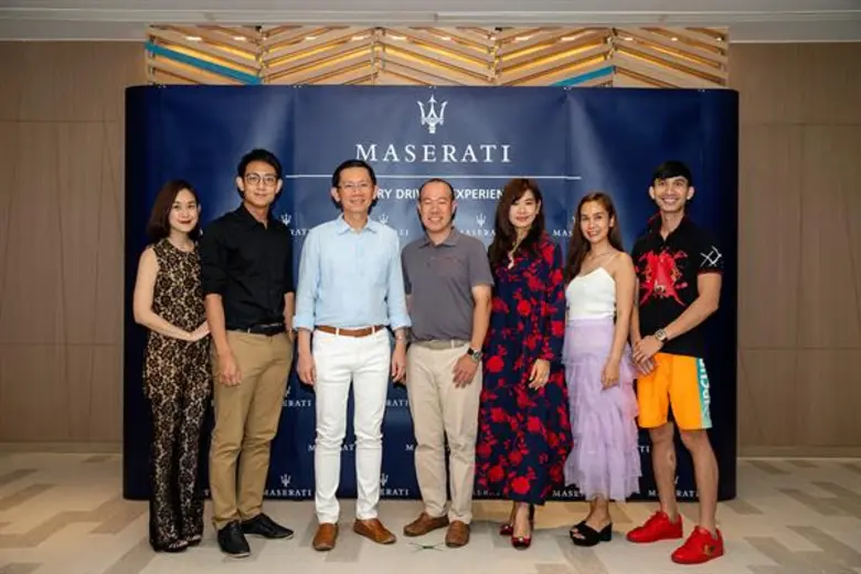 คุณปิยะเทพ ศิวากาศ (ที่ 3 จากซ้าย) ผู้จัด...