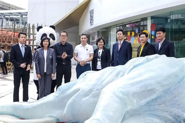 นางสาวเยาวลักษณ์ เธียรเชาว์ ผู้อำนวยการ W...