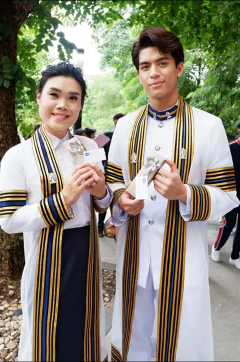 ขอแสดงความยินดี กับมหาบัณฑิต "ก๊อตจิ-ทัชช...