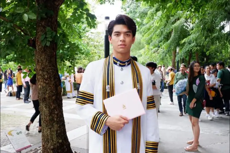 “ก๊อตจิ-จอส” สุดภูมิใจ คว้าปริญญารั้วจุฬาฯ