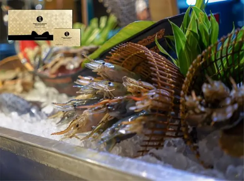 ห้องอาหารเดอะ เทอเรส แอท 72 โรงแรมแม่น้ำ ...