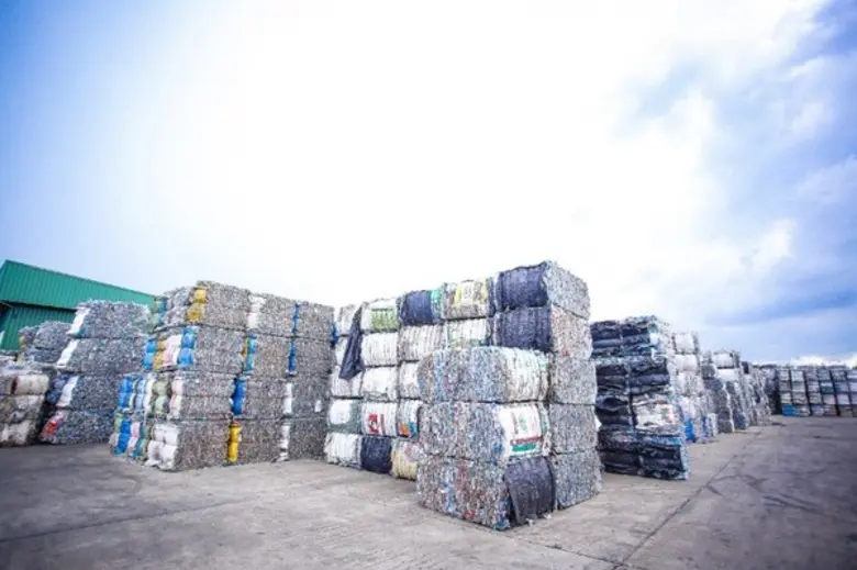 สมาคมอุตสาหกรรมเครื่องดื่มไทย โคคา-โคลา และอินโดรามา เวนเจอร์ส ร่วมผลักดันขวดพลาสติกรีไซเคิล เพื่อลดปัญหาขยะพลาสติกอย่างยั่งยืน