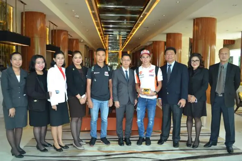 นายดิเรก อัคนิโรจน์ ผู้จัดการทั่วไป โรงแร...