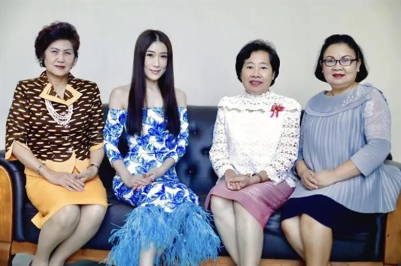 โรงเรียนสาธิตกรุงเทพธนบุรี โดย คุณเอิร์น-...