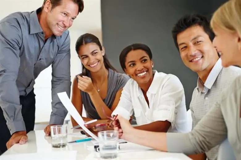 โดย ทอมมี่ เหลียง ประธานบริษัท ชไนเดอร์ อ...