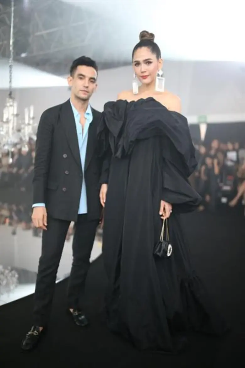 สุดอลังการอย่างมีระดับ กับ “เดอะ ป๊อป กูตูร์ คลับ” แฟชั่นโชว์กูตูร์ระดับโลกครั้งแรกของไทย