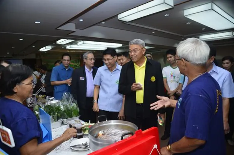 นายวิวัฒน์ ศัลยกำธร รัฐมนตรีช่วยว่าการกระทรวงเกษตรแ...