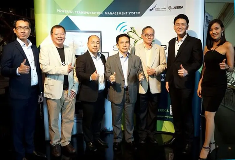 ดร.ปกรณ์ อาภาพันธุ์ (กลาง) ประธานกรรมการ ...